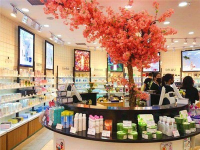 橙小橙化妝品店加盟 掘金化妝品零售藍海